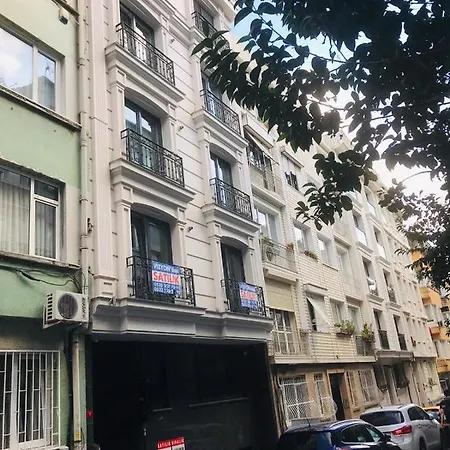 Newly Furnished Flat In The Heart Of 이스탄불