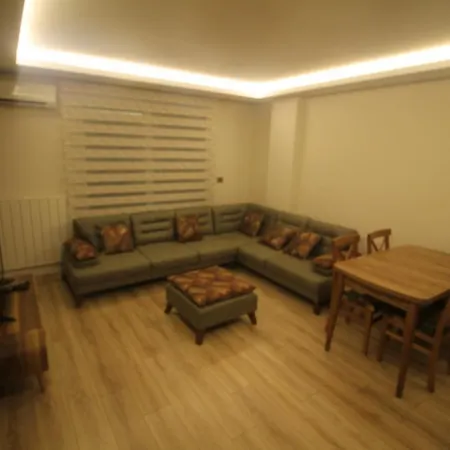 Apartament Newly Furnished Flat In The Heart Of *